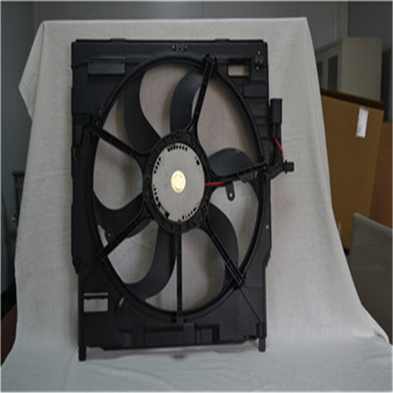 BMW E70 \/ E71用ラジエーター冷却ファンOEM＃17428618239 17428618238